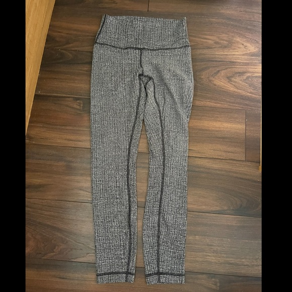 lululemon leggings - Picture 1 of 2